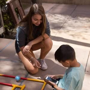 Meet your Posher, Larissa